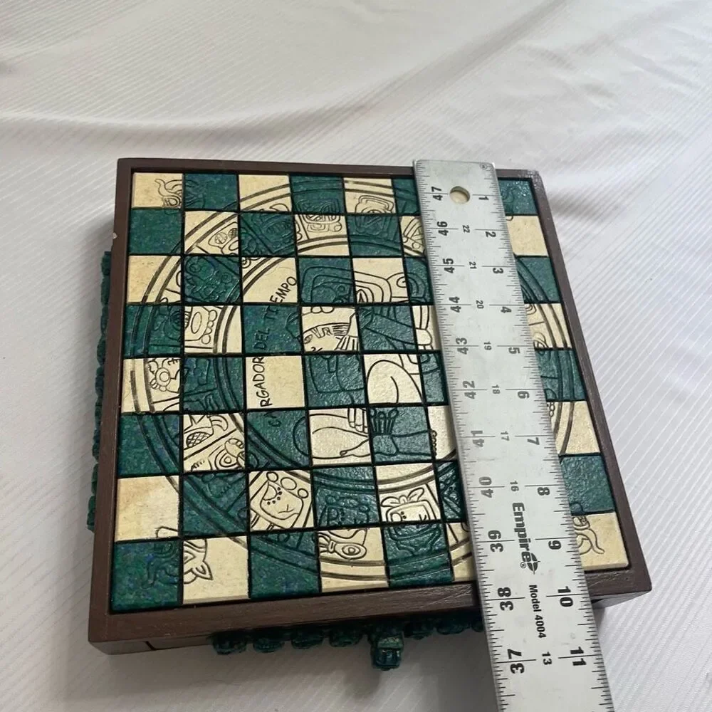 Aztec Mayan Calendar Malachite/Wood Green Chess Set VTG Read Description